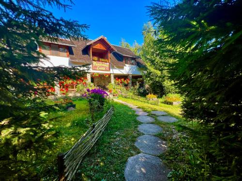 Bughea de Jos House | Pensiunea Liana