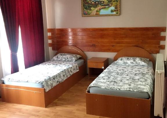 Calafat Hotel | Pensiunea Oprel