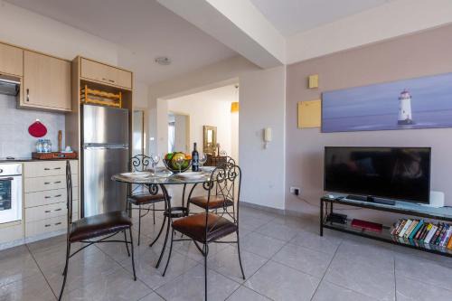 Paphos Apartment | Penthouse 365 Sunsets