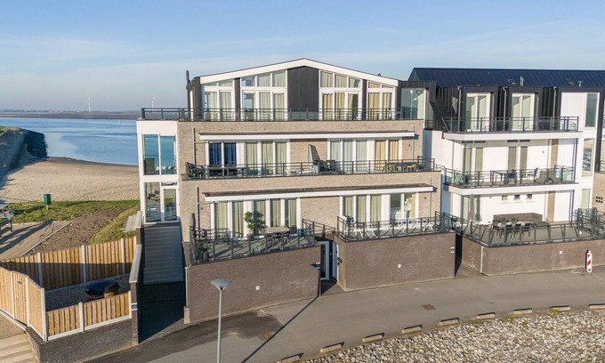 Sint-Annaland Apartment | Penthouse in Sint-Annaland by the Beach