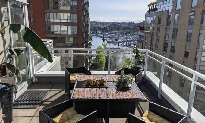 Davie Village Condo | Penthouse with Large Deck on Seawall/Beach w/Views