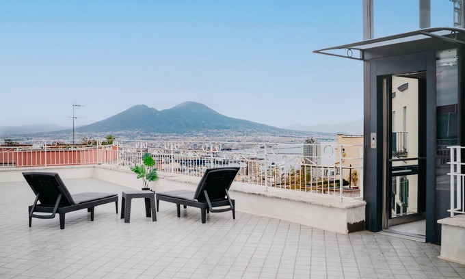 Montecalvario Apartment | Penthouse with Panoramic Terrace over the City