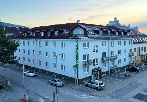 Trencin House | Penzión ACCOM