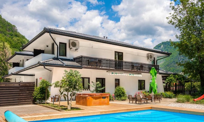Most na Soci House | Penzion Šterk