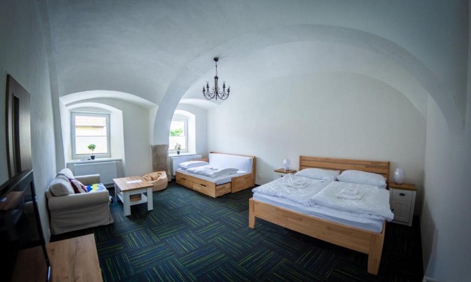 Jindrichuv Hradec House | Penzion Nežárka 59