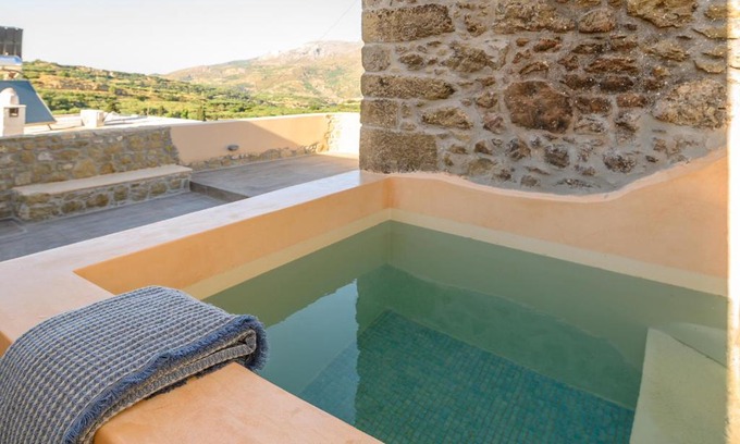 Sitia House | Pera Chorio - Daphne - Artist stone house with countryside views