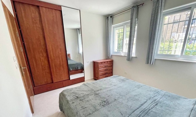 Emek Refaim Apartment | Perfect apartment for family in calm neighborhood 20 minutes walk from Old City