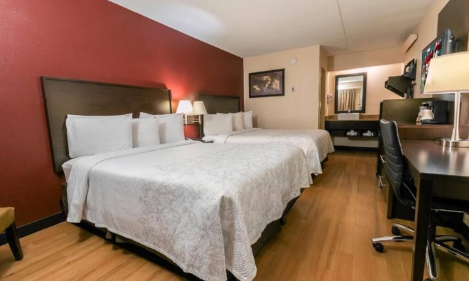 Framingham House | Perfect for a Small Group! Free Parking On-site, Pets are Welcome!