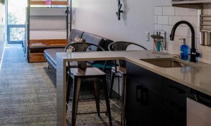 Silverthorne Hotel | Perfect for Friends or Groups – 3 Affordable Units, Walk to Everything