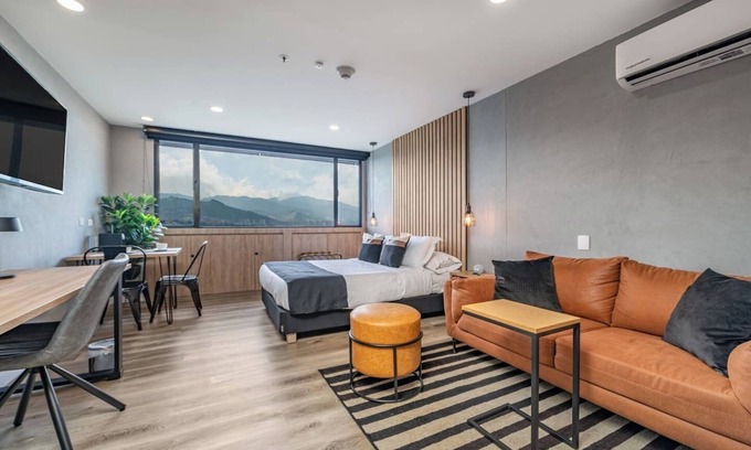 La Aguacatala Apartment | ✨Perfect Studio✨View+COwork+NewBuilding+FastWIFI