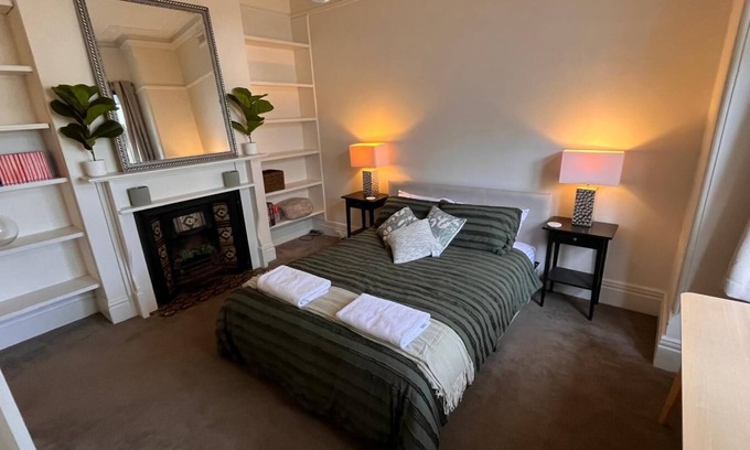 Saint Kilda South House | Period Home in Best Location in St Kilda