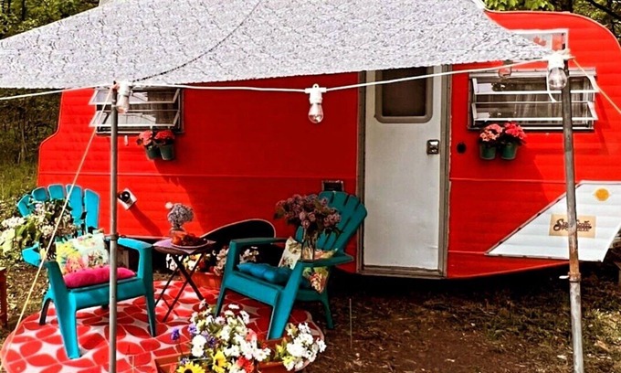 Tay Valley House | Perth, Boho Vintage Caravan for a quiet retreat, romantic or BFF getaway