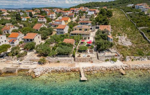 Zdrelac Apartment | Pet Friendly Apartment In Zdrelac