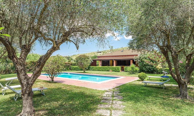Montecorice House | Pet friendly home in Montecorice