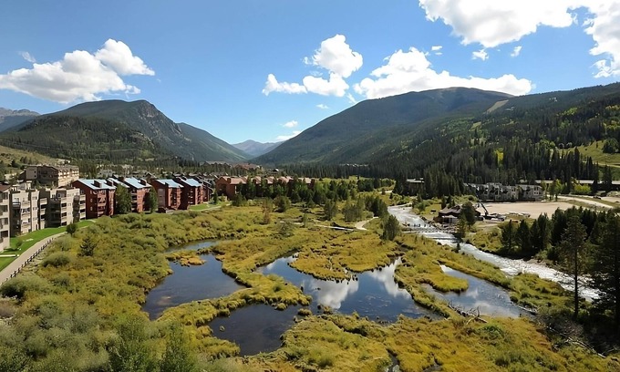 Mountain House Hotel | Pet-friendly Hotel, Outdoor Jacuzzi! 4 Relaxing Units, Free Shuttle, Breakfast!