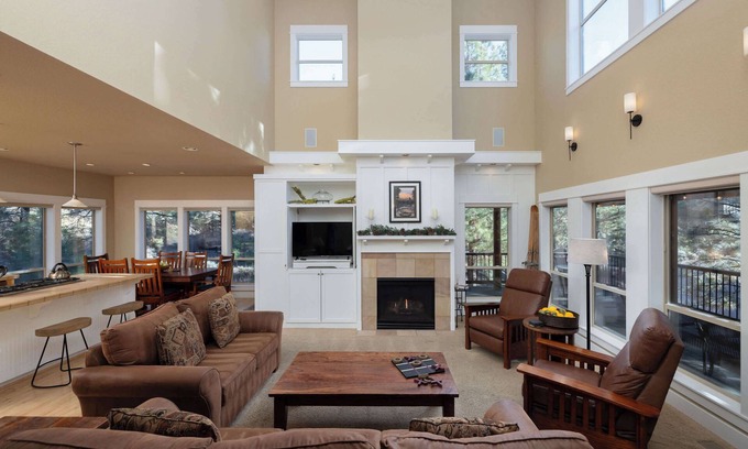 Southwest Bend House | Pet-Friendly | Stately Stay for 8 | 4BDR