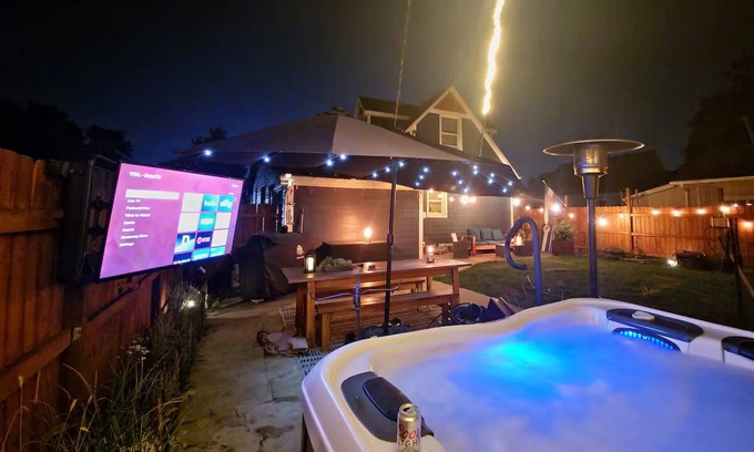 Elyria Swansea House | Pet-Friendly Suite w/Fenced Garden, HotTub, Sauna