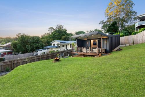 Bli Bli House | Pet-Friendly Tiny H & Fire Pit