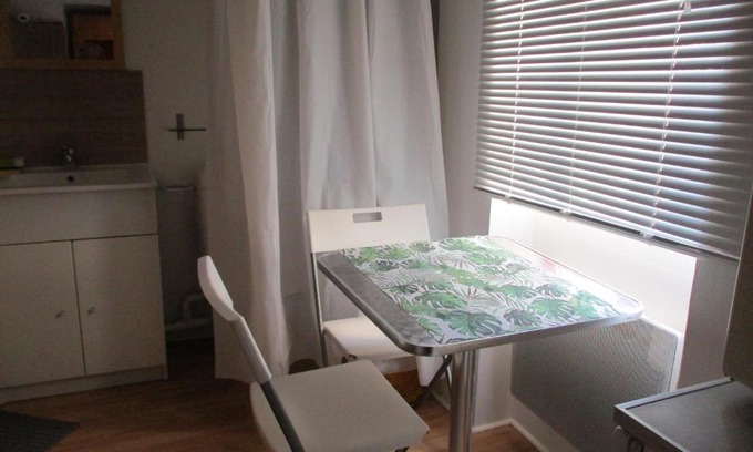 Lodeve Apartment | petit studio