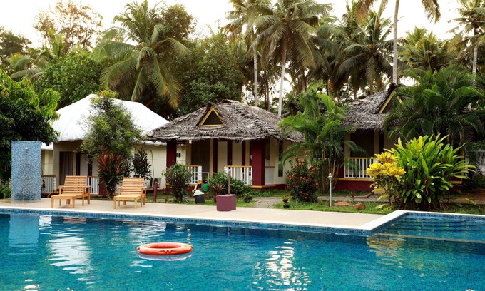 Poovar Hotel | Phoenix Island Resort
