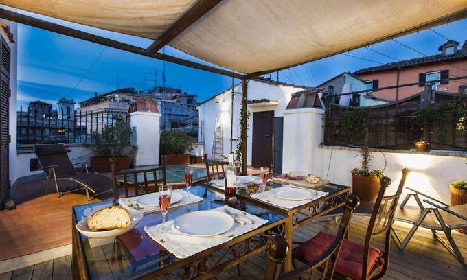 Rione IX Pigna Apartment | Piazza Navona 2BR, 2BA Penthouse-Beautiful Terrace