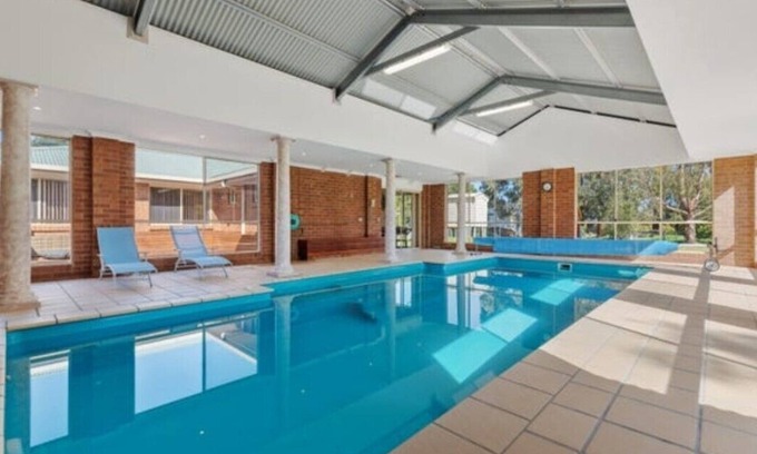 Ballan House | Picturesque Rural Property in Ballan - 4br, Spacious Alfresco