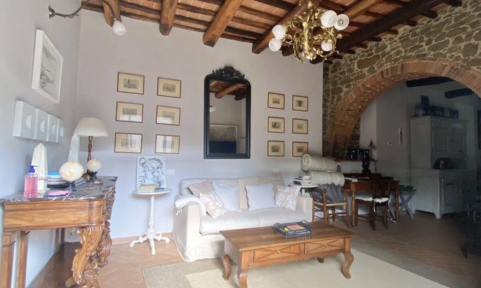 Greve in Chianti Apartment | PICTURESQUE VIEWS OLIVE VINEYARDS EAT DRINK PURE RECREATION
