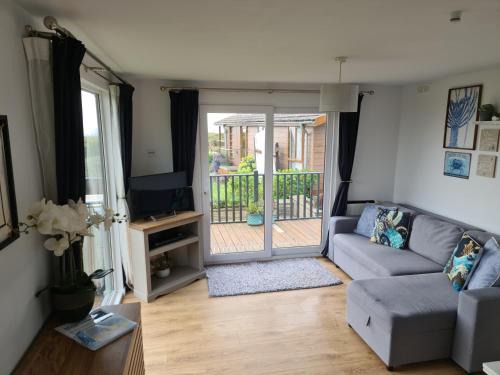 Rhyd-y-clafdy Resort | Pine Lodge @Puffin Lodges