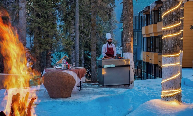 Srinagar Hotel | Pine Spring Resort Gulmarg