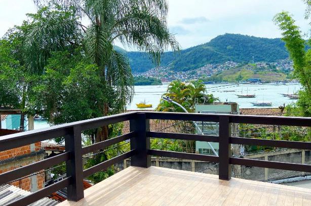 Marinas House | Pineapples Casa Angra - Aconchegante casa em Angra dos Reis com vista para o mar