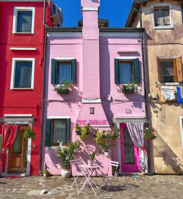 Burano Apartment | Pink Paradise