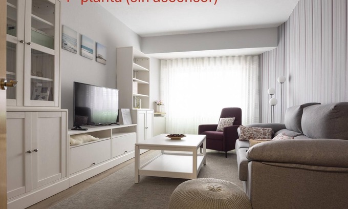 A Estrada Apartment | Piso 4 Adeinés Viviendas uso turístico