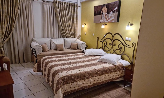 Delfoi Hotel | Pitho