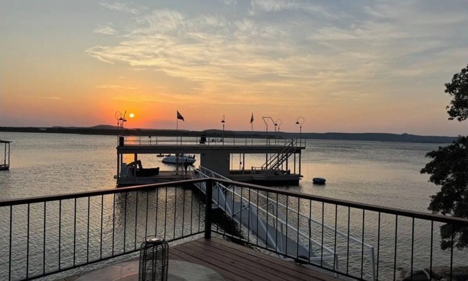 Graford House | PK "Lake Life" - 7 miles from Rocker B