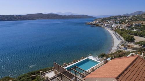 Plaka Villa | Plaka Beach Luxury Villa Crete Dreams