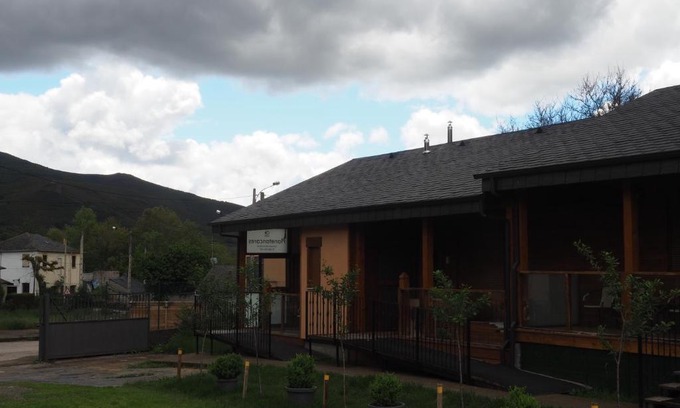 Candin House | Planet Ancares