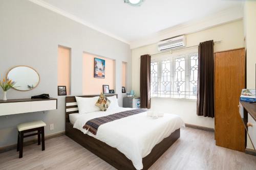 Downtown Ho Chi Minh City Hotel | Planet Homestay