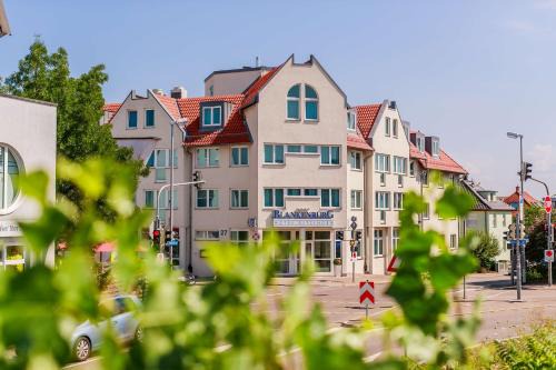 Ditzingen Hotel | PLAZA INN Blankenburg Ditzingen, Sure Hotel Collection