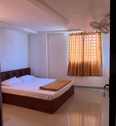 Vadakara Hotel | Plaza Residency