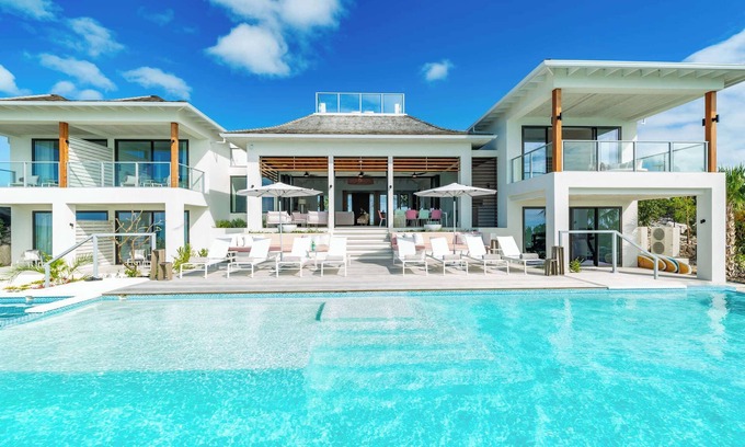 Venetian Road Settlement Villa | Please Inquire Before Booking – Luxury Villa