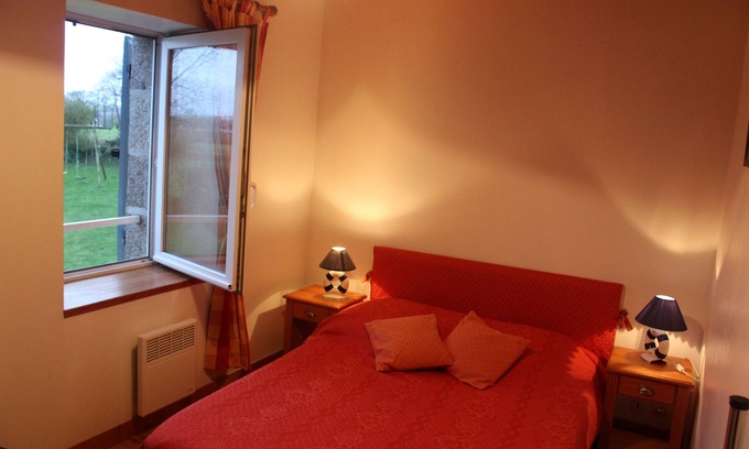 Treouergat House | Pleasant cottage of 11 people