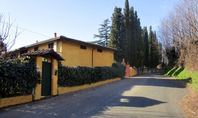 Gassano Cottage | Podere la Piana Cottage Cherry Tree