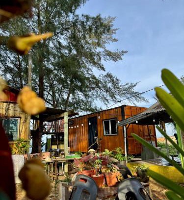 Kampung Ru Muda House | Pok Mat Beach Cabin