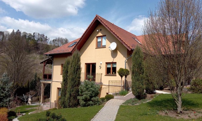 Kudowa Zdroj House | Pokoje Gościnne Monti