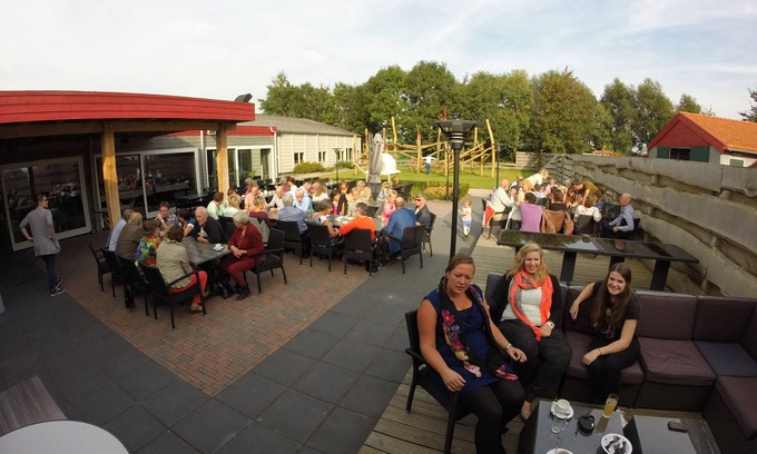 Baarlo House | PolderZicht: Spacious Group Hotel with Luxury Rooms and Private Facilities