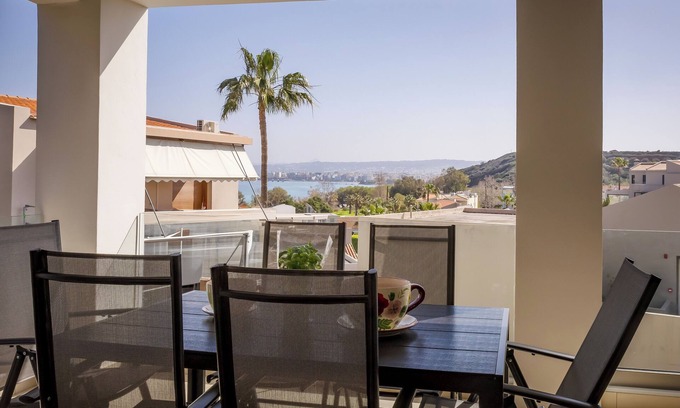 Makrys Tichos Apartment | Polixenys home