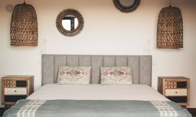 Carvalhal House | Pomegranate Suite