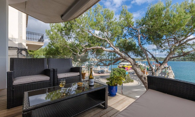 Portocolom House | PONENT - Modern apartment with sea views in Portocolom Free WiFi