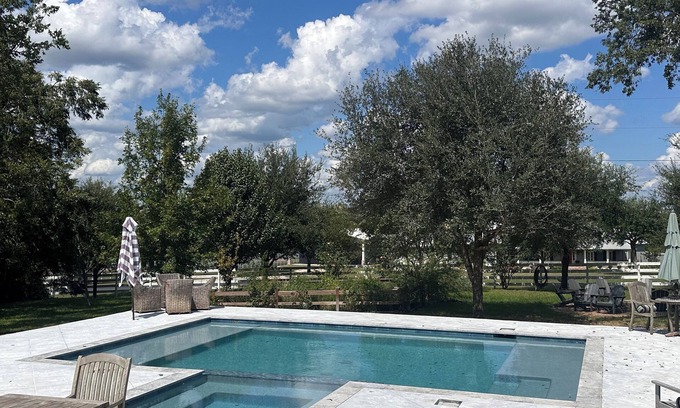 Montgomery Cottage | POOL JUST ADDED & Now Ready! Charming Cottage on Acreage Lot,In Historic Town