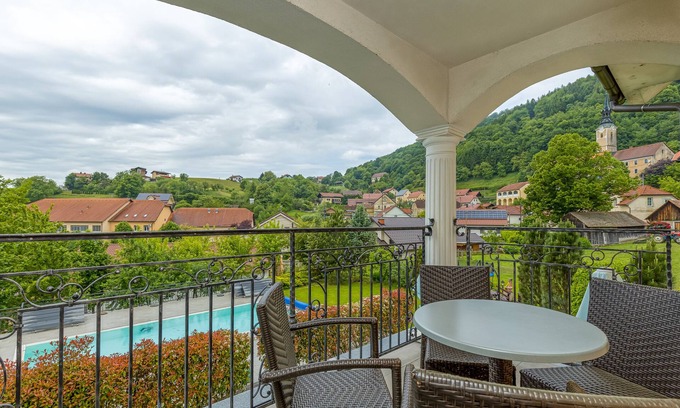 Pisece Apartment | Pool Villa Silva Marija - App 102, Pišece, Slovenia